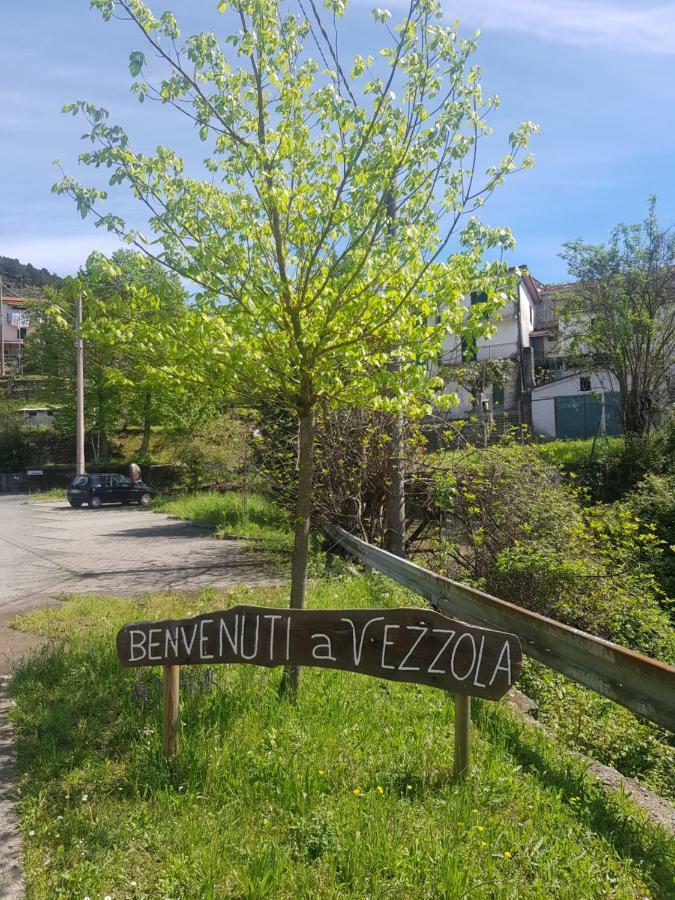 Casa Luigina Villa Vezzola Exteriör bild